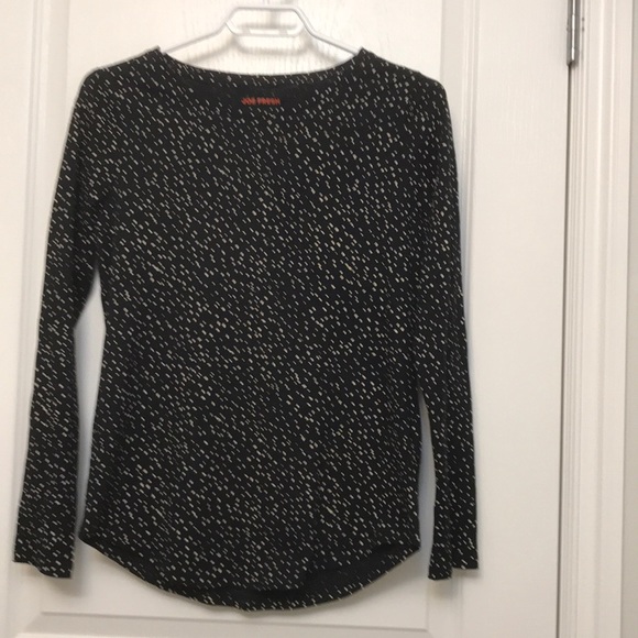 Black shirt - Picture 1 of 2